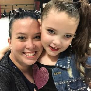 Meet your Posher, Leona